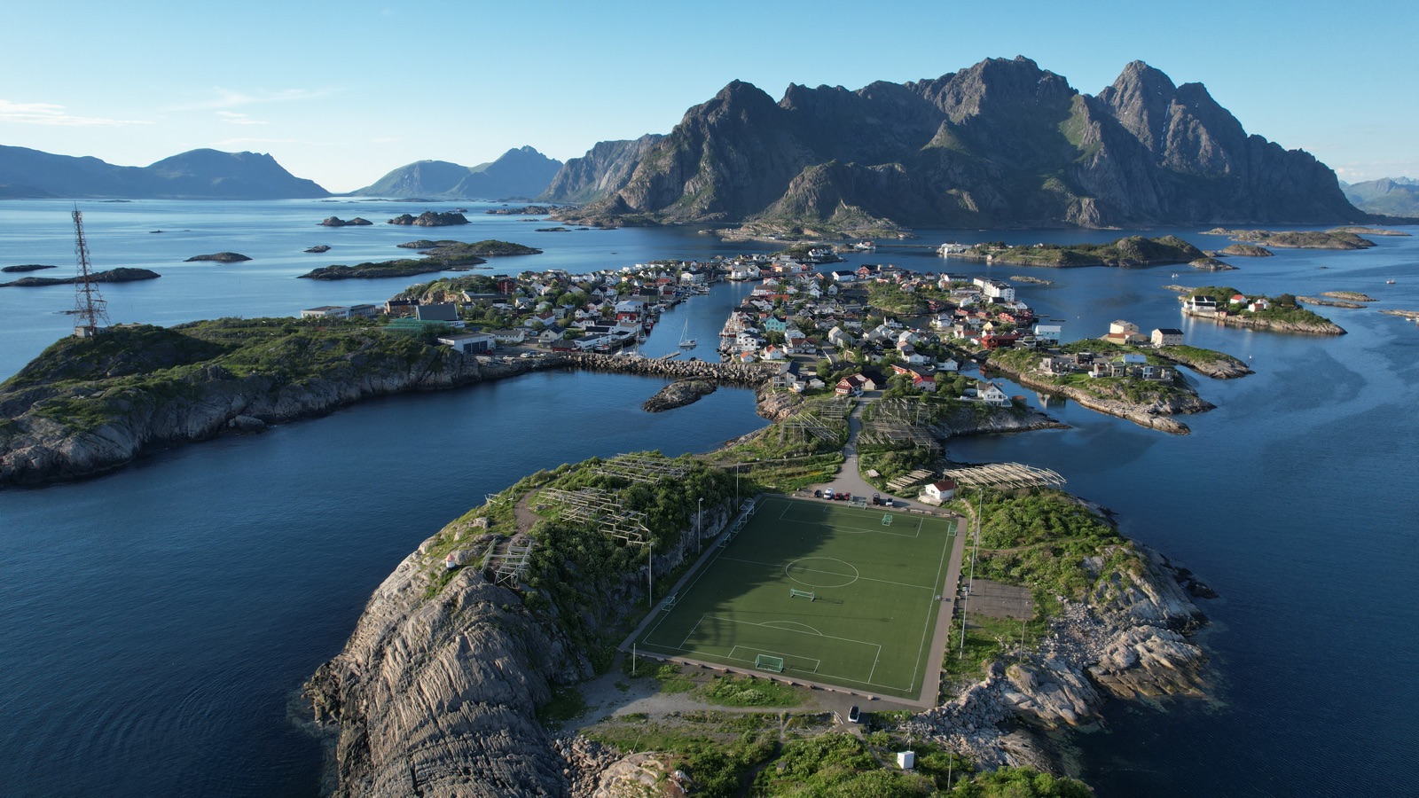 Ellinor at anchor in Lofoten